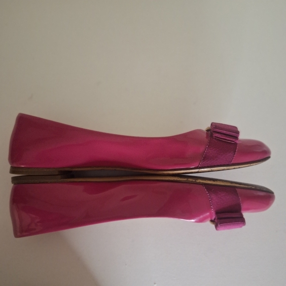 Salvatore Ferragamo Varina flats pink patent leather ballet flats SZ 7.5 - Picture 9 of 16